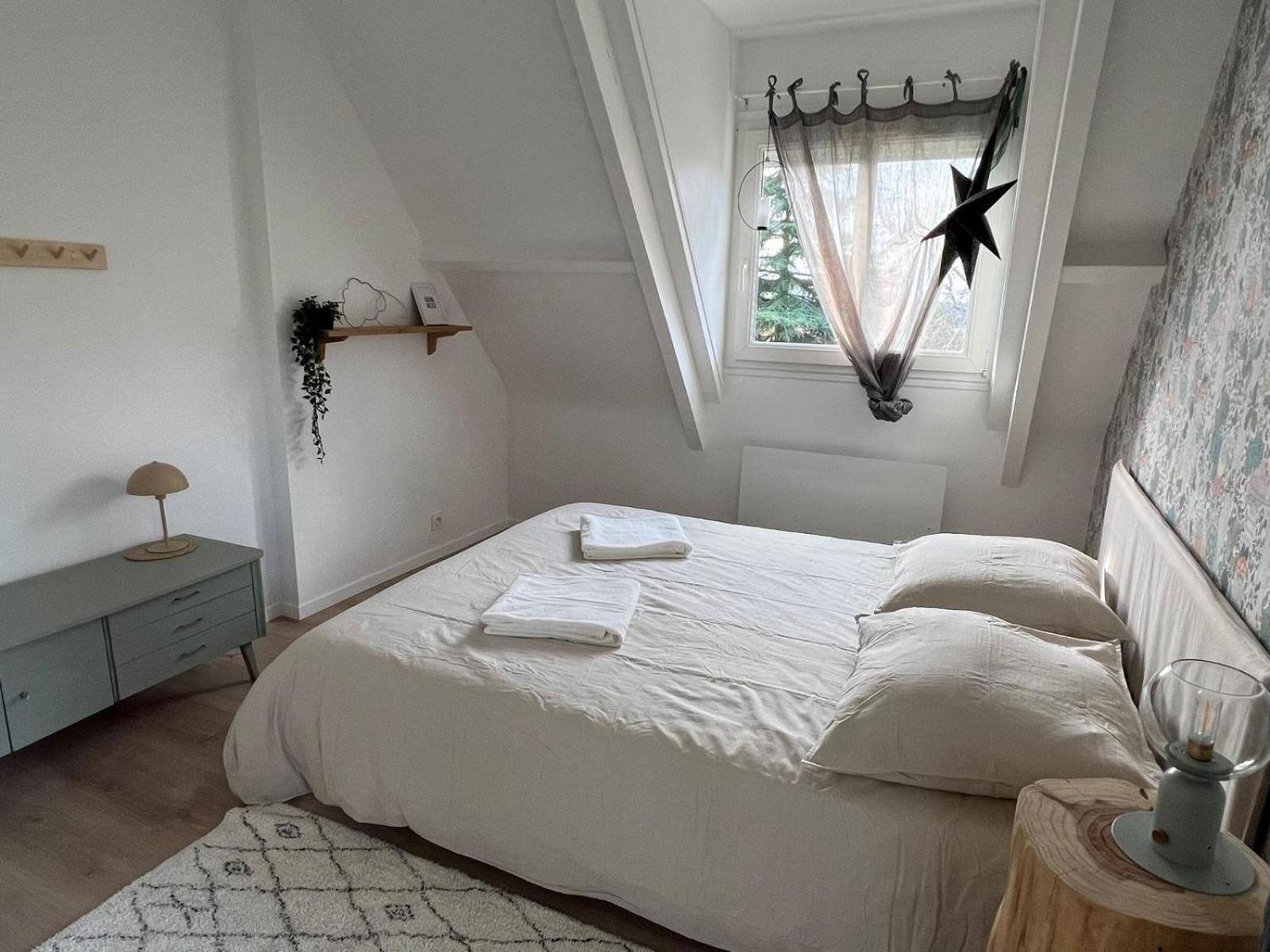 Maison Familiale, Belle Et Moderne Proche De Versailles Et Thoiry Maule Exterior photo